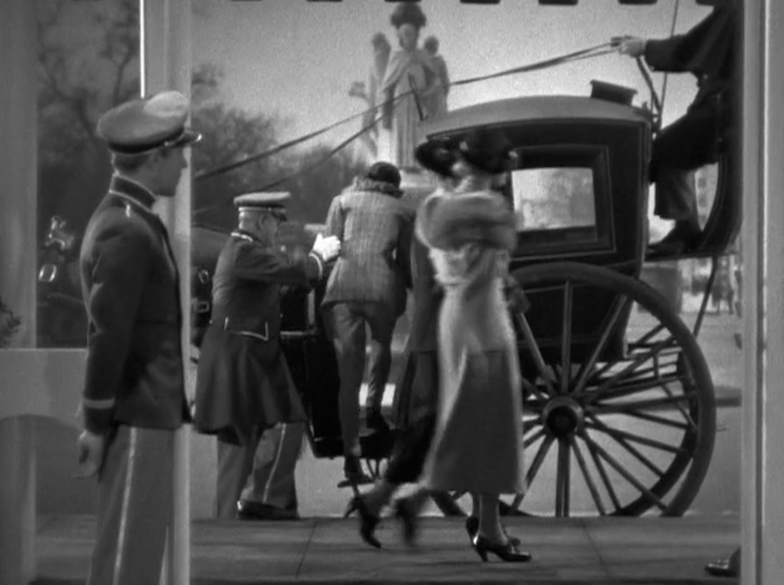 a_mao_que_tica_Top_Hat_cine_esquema_novo